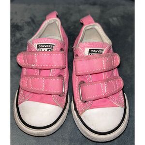 Converse pink sneakers size 5 Toddler